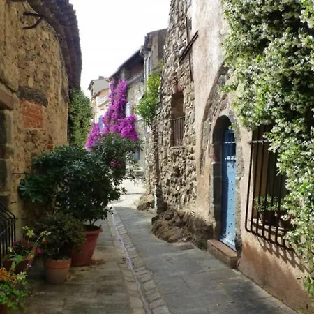 Сasa de vacaciones Charming In *